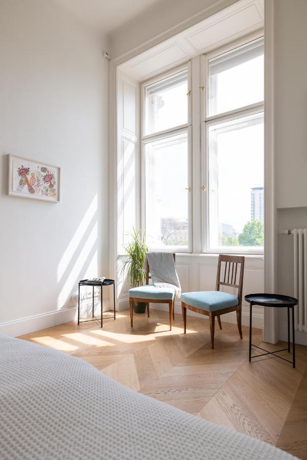 Stunning Apartment In City Center Вена Экстерьер фото