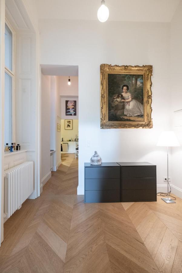 Stunning Apartment In City Center Вена Экстерьер фото